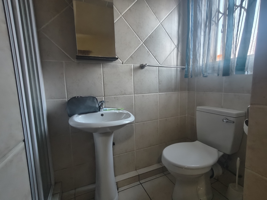 4 Bedroom Property for Sale in Waterval East North West